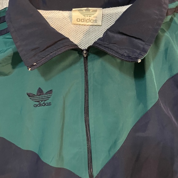 Vintage Adidas Wind Breaker - Picture 2 of 4